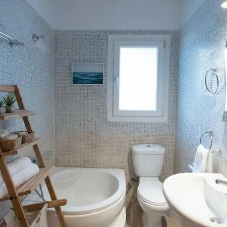 Dom wakacyjny Charming 3 Bd House In Village *