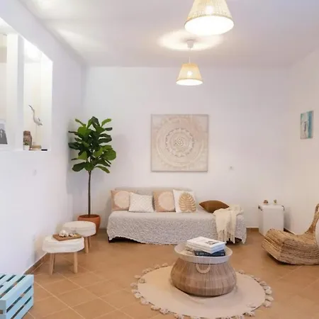 Charming 3 Bd House In Village アノ・メラ