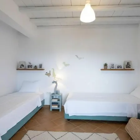 Charming 3 Bd House In Village 別荘 *